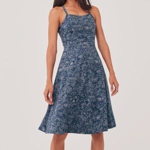 PACT Size XS Shorty Midi Organic Embossed Floral Fit & Flare Dress Blue Women’s